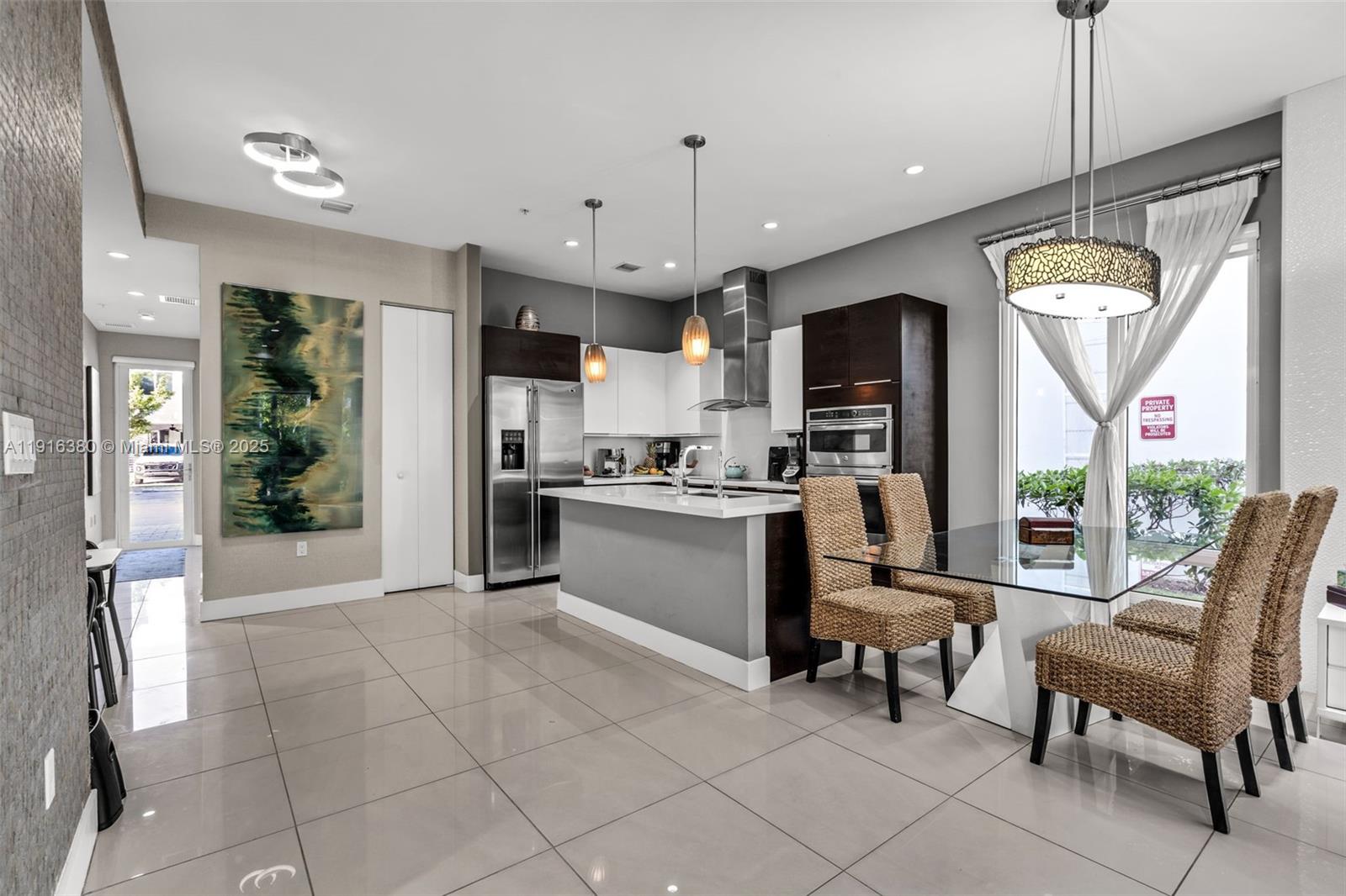 LANDMARK AT DORAL CONDO - Residential