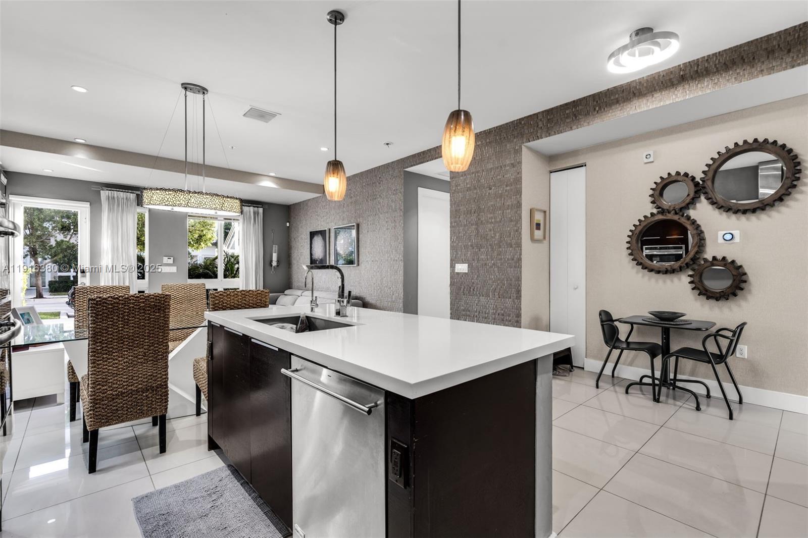 LANDMARK AT DORAL CONDO - Residential