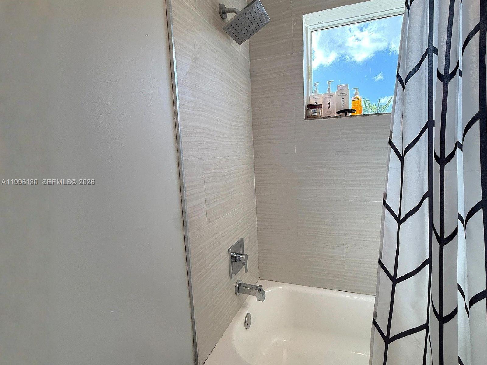 CHAPEL TRAIL REPLAT SECTI - Residential Lease