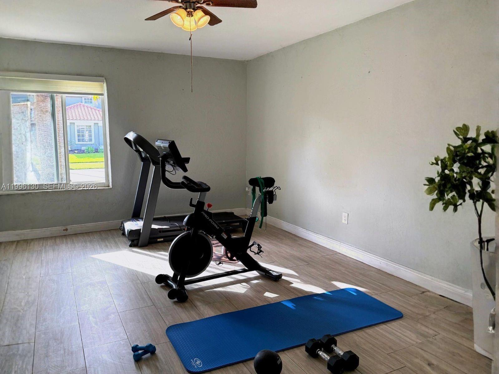 CHAPEL TRAIL REPLAT SECTI - Residential Lease