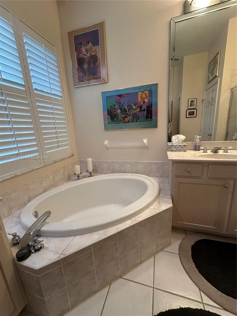 POD 33 AT THE RESERVE PHA - Residential