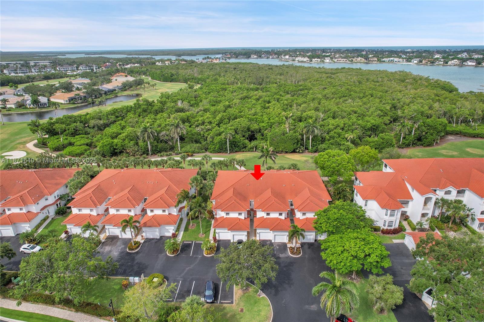 WINDWARD CAY - Residential