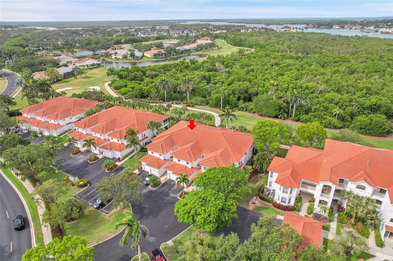 WINDWARD CAY - Residential