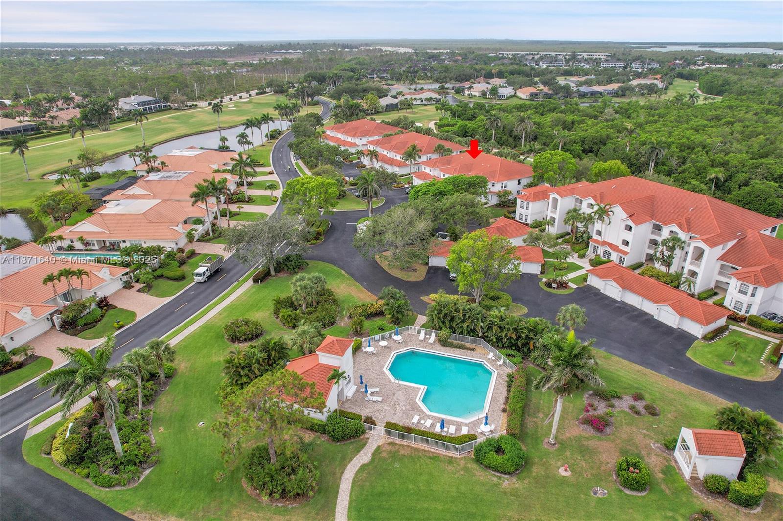 WINDWARD CAY - Residential