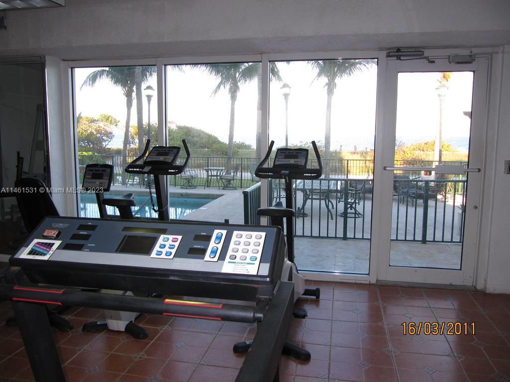 CARLISLE ON THE OCEAN CON - Residential Lease