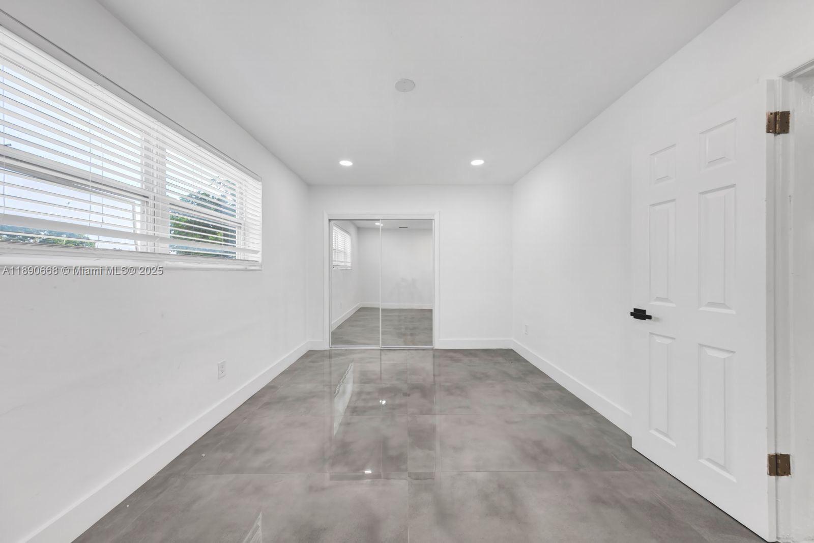 DRIFTWOOD ESTATES NO 2 - Residential Lease