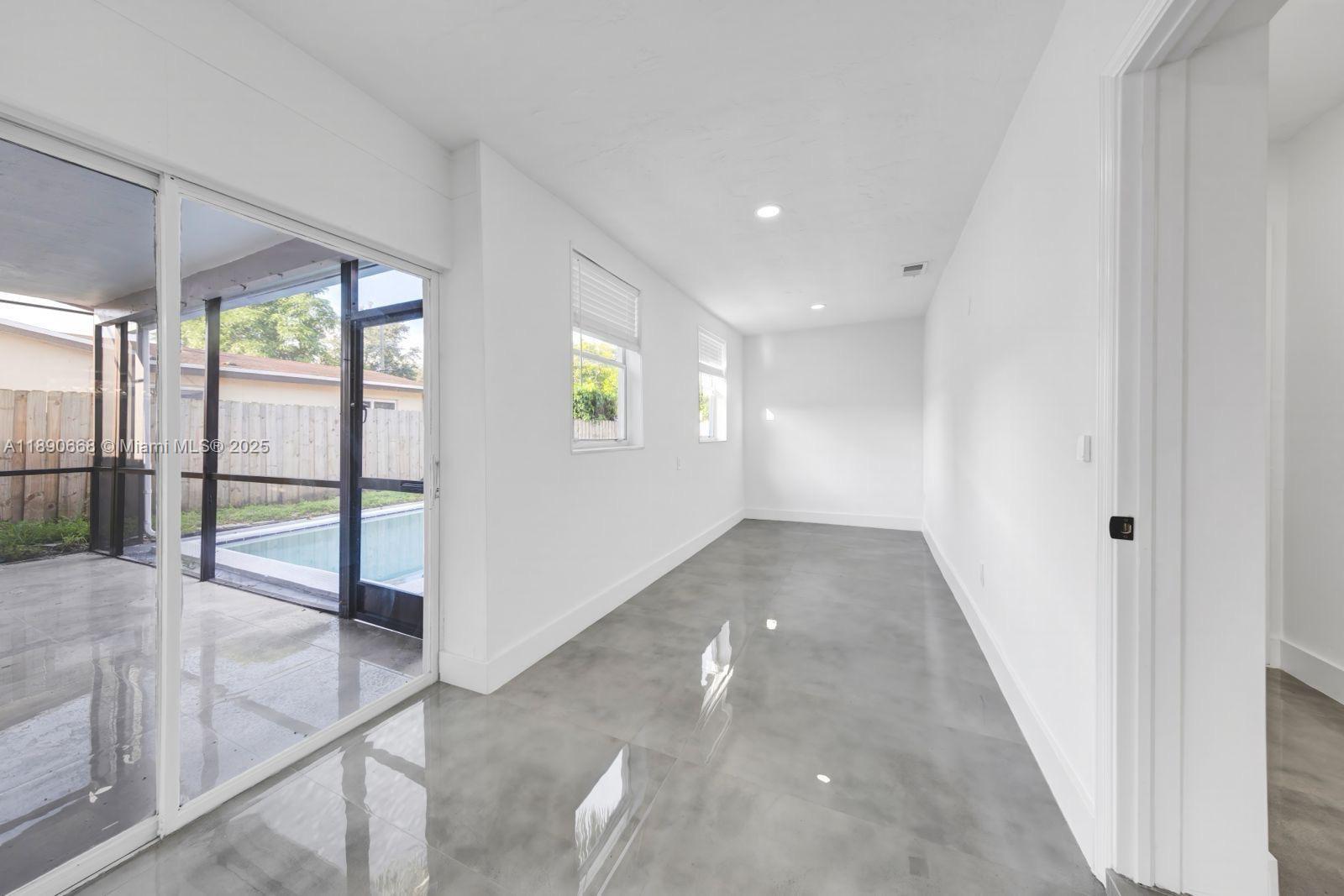 DRIFTWOOD ESTATES NO 2 - Residential Lease