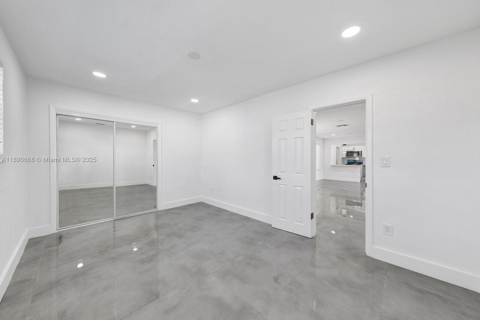 DRIFTWOOD ESTATES NO 2 - Residential Lease