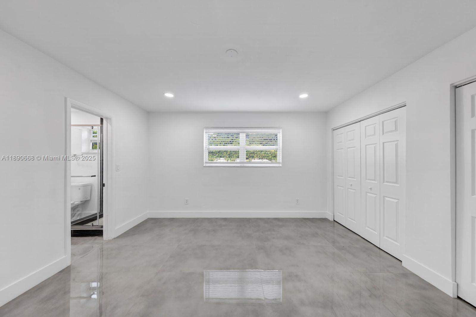 DRIFTWOOD ESTATES NO 2 - Residential Lease