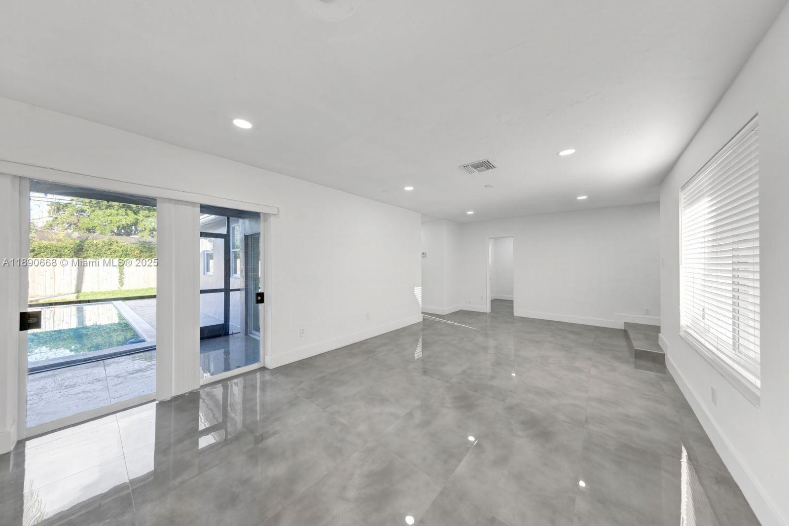 DRIFTWOOD ESTATES NO 2 - Residential Lease