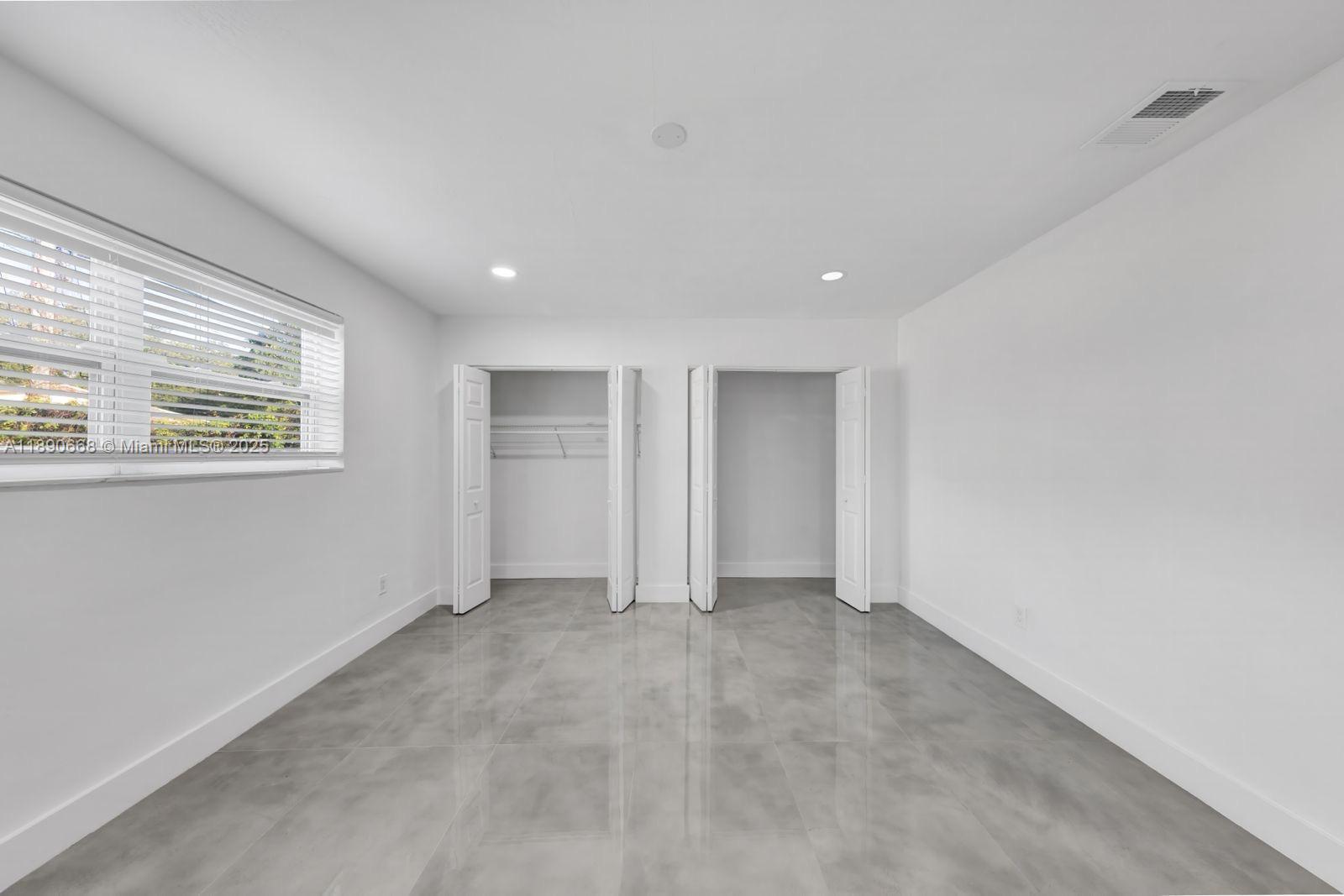DRIFTWOOD ESTATES NO 2 - Residential Lease