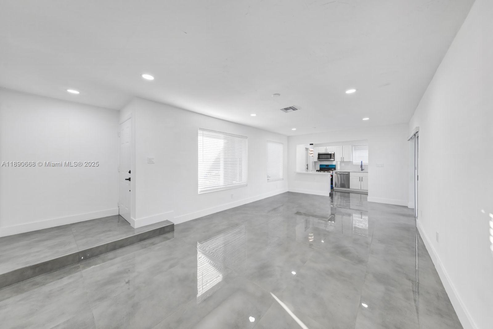 DRIFTWOOD ESTATES NO 2 - Residential Lease