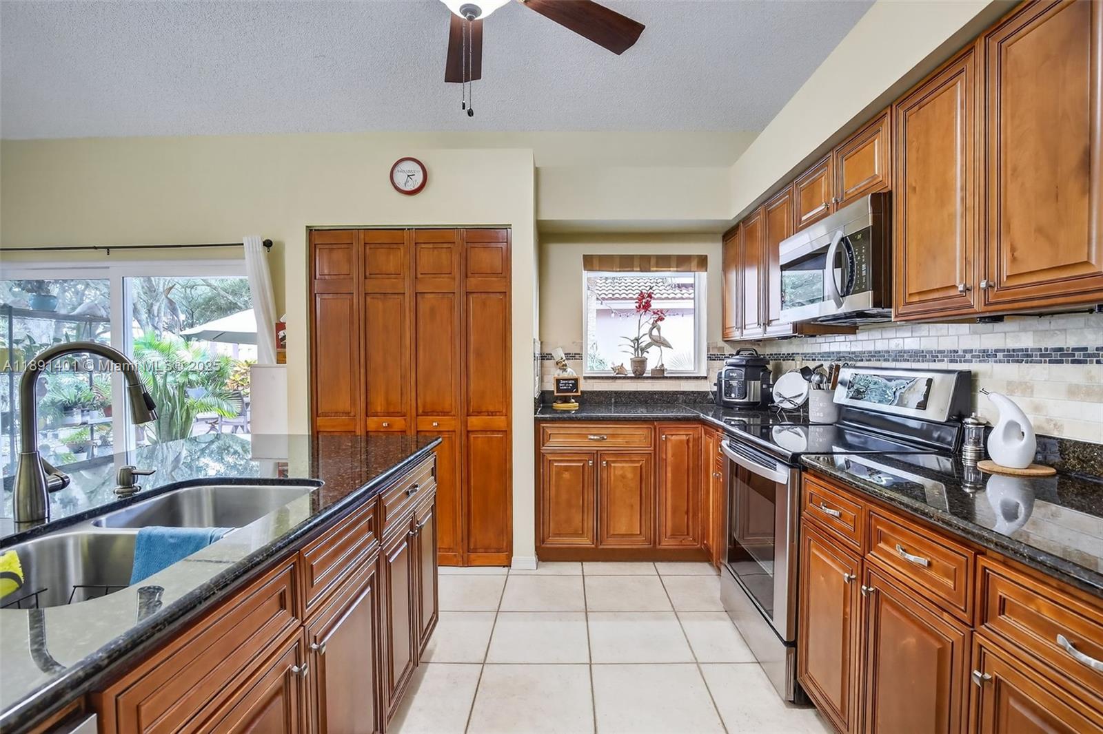 SAVANNAH PLAT 3 - Residential