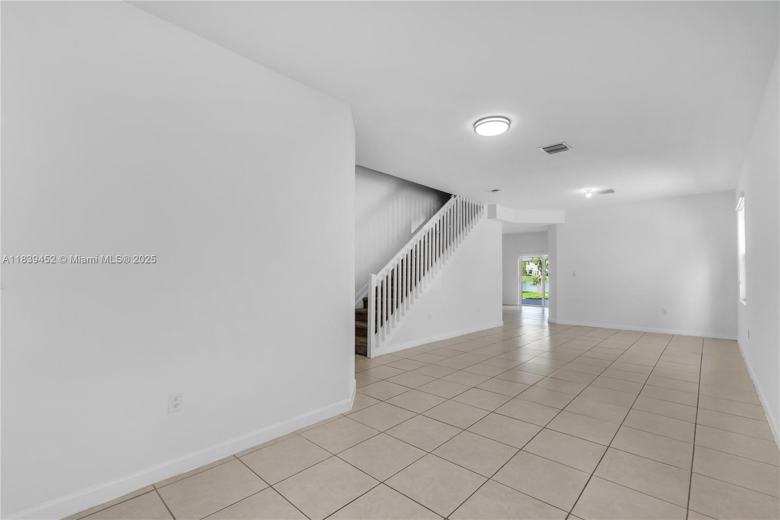 1412 SE 27th Ter