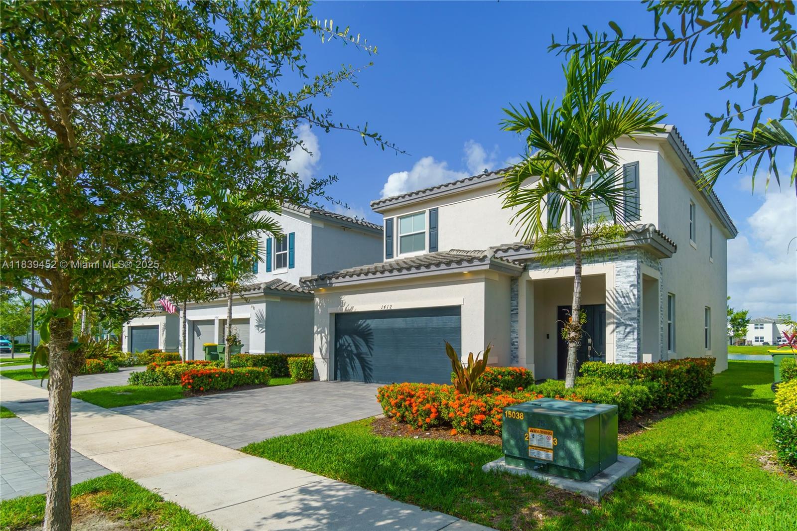 1412 SE 27th Ter