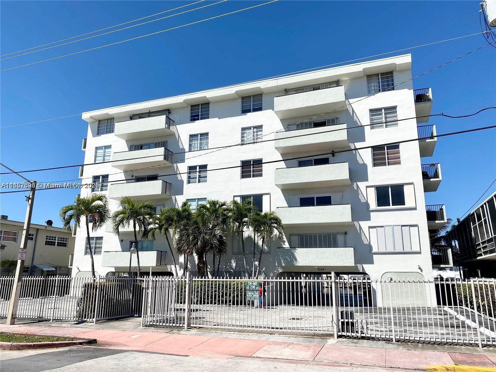Beautifully Remodeled Unit with Direct Canal Views – Just 4 Blocks from the Beach!
Enjoy the coastal lifestyle in this updated 1-bedroom, 1.5-bath unit featuring open canal views and modern finishes throughout. Located in a well-maintained 6-story building, the unit includes 1 assigned parking space and is move-in ready. Perfectly situated just four blocks from the beach, restaurants, and shopping close by. Unfurnished unit.
Minimum credit score 650.