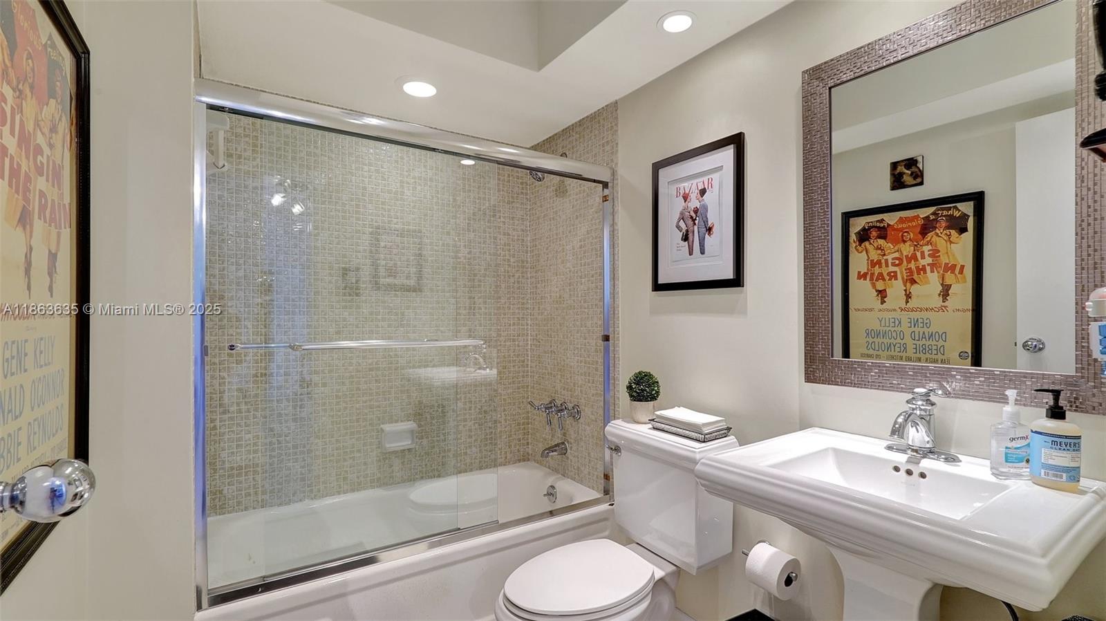 ALLINGTON TOWERS NORTH - Residential