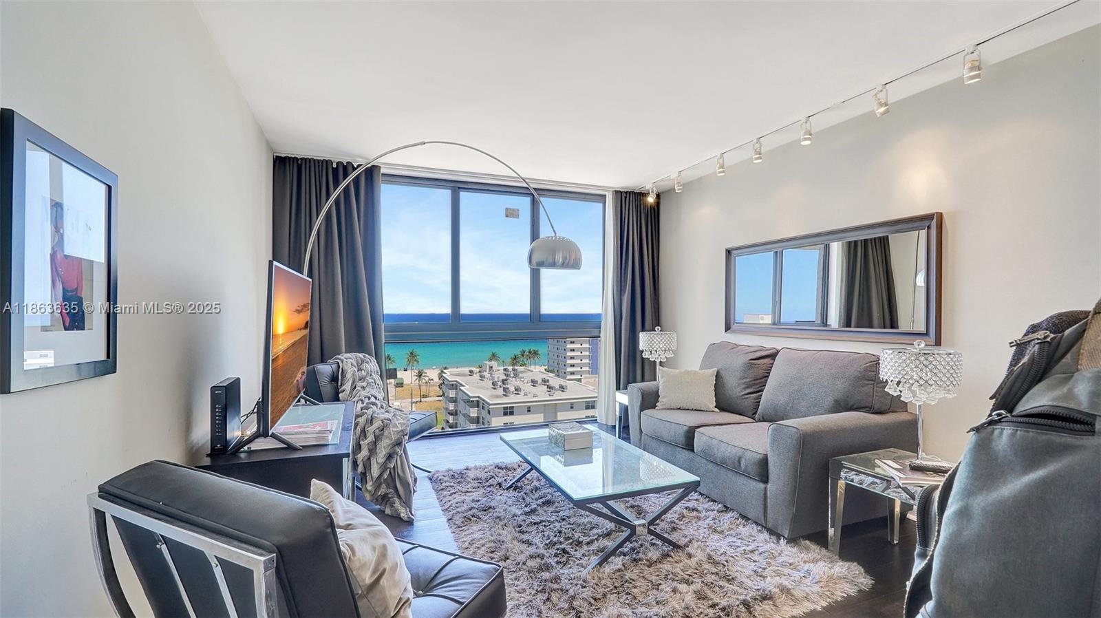 ALLINGTON TOWERS NORTH - Residential