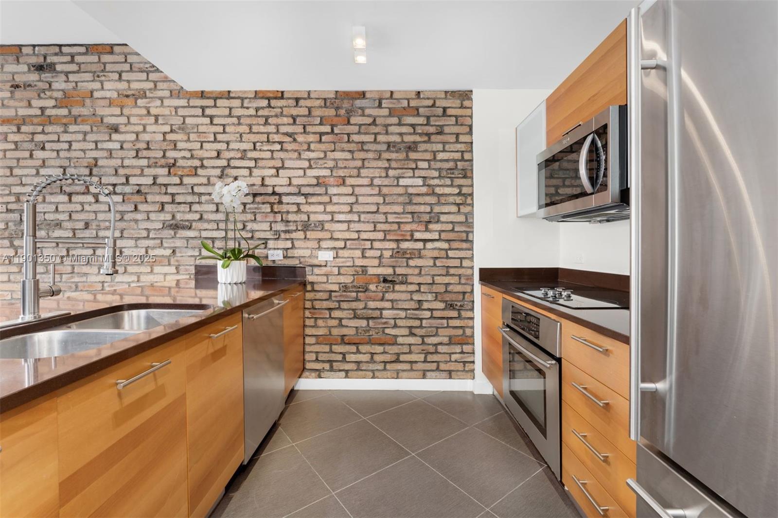 FOUR MIDTOWN MIAMI CONDO - Residential