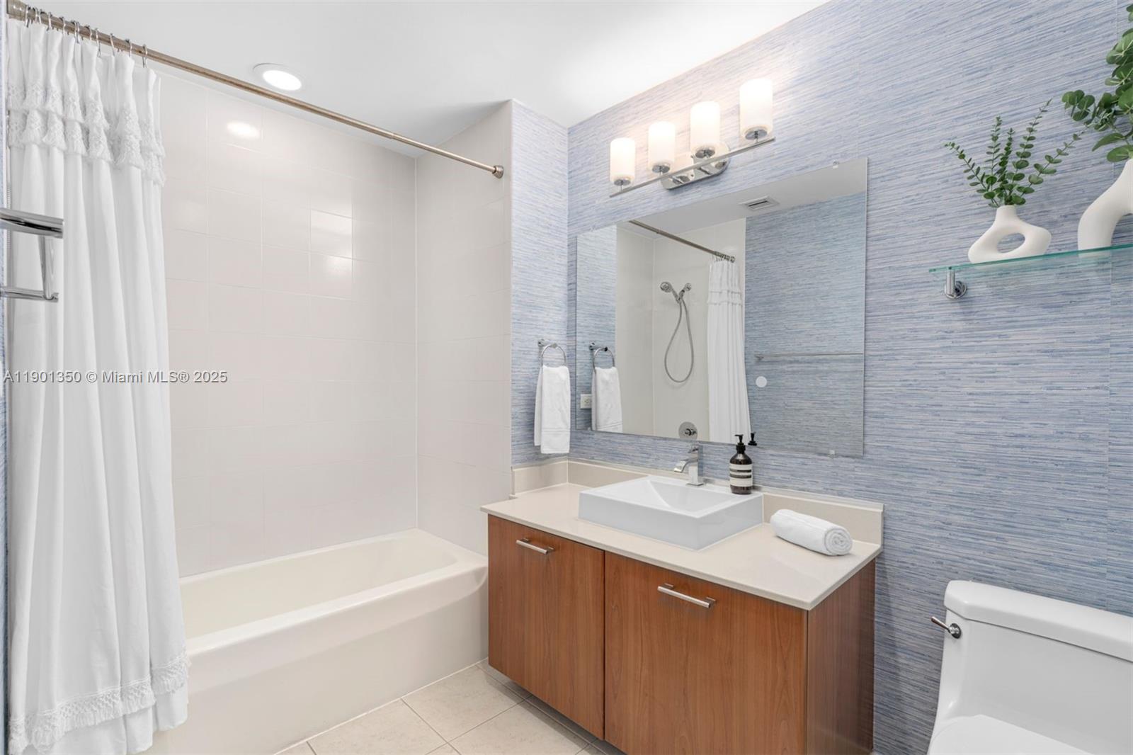 FOUR MIDTOWN MIAMI CONDO - Residential