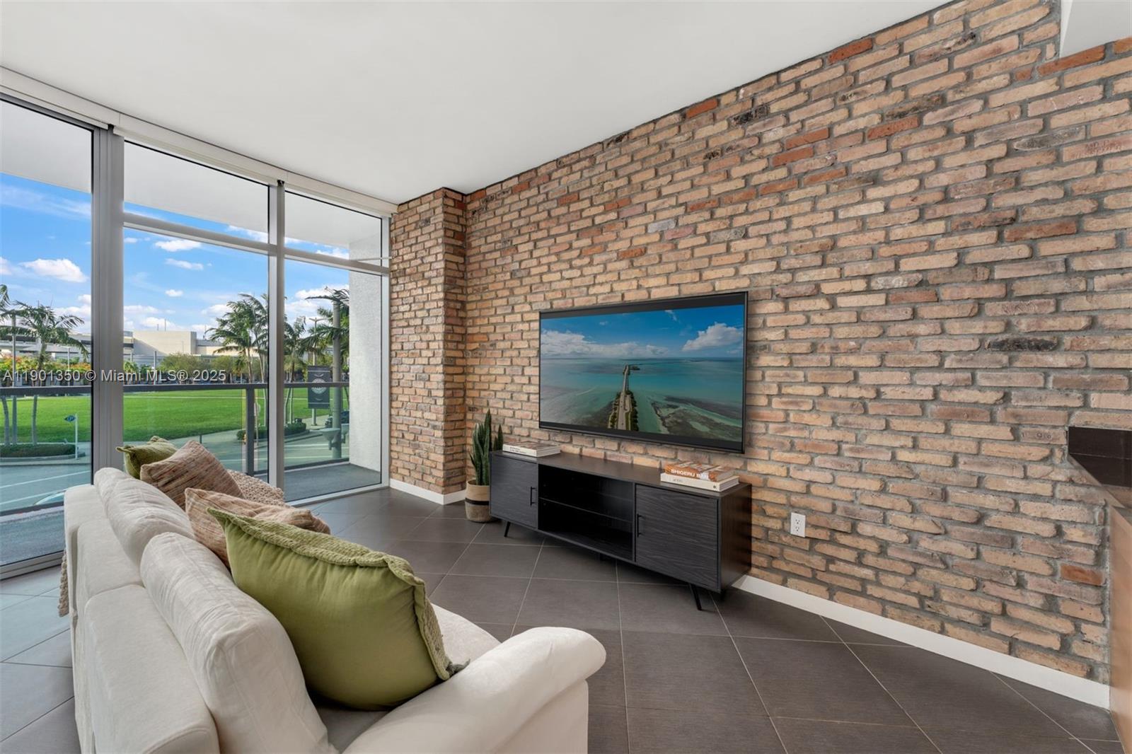 FOUR MIDTOWN MIAMI CONDO - Residential