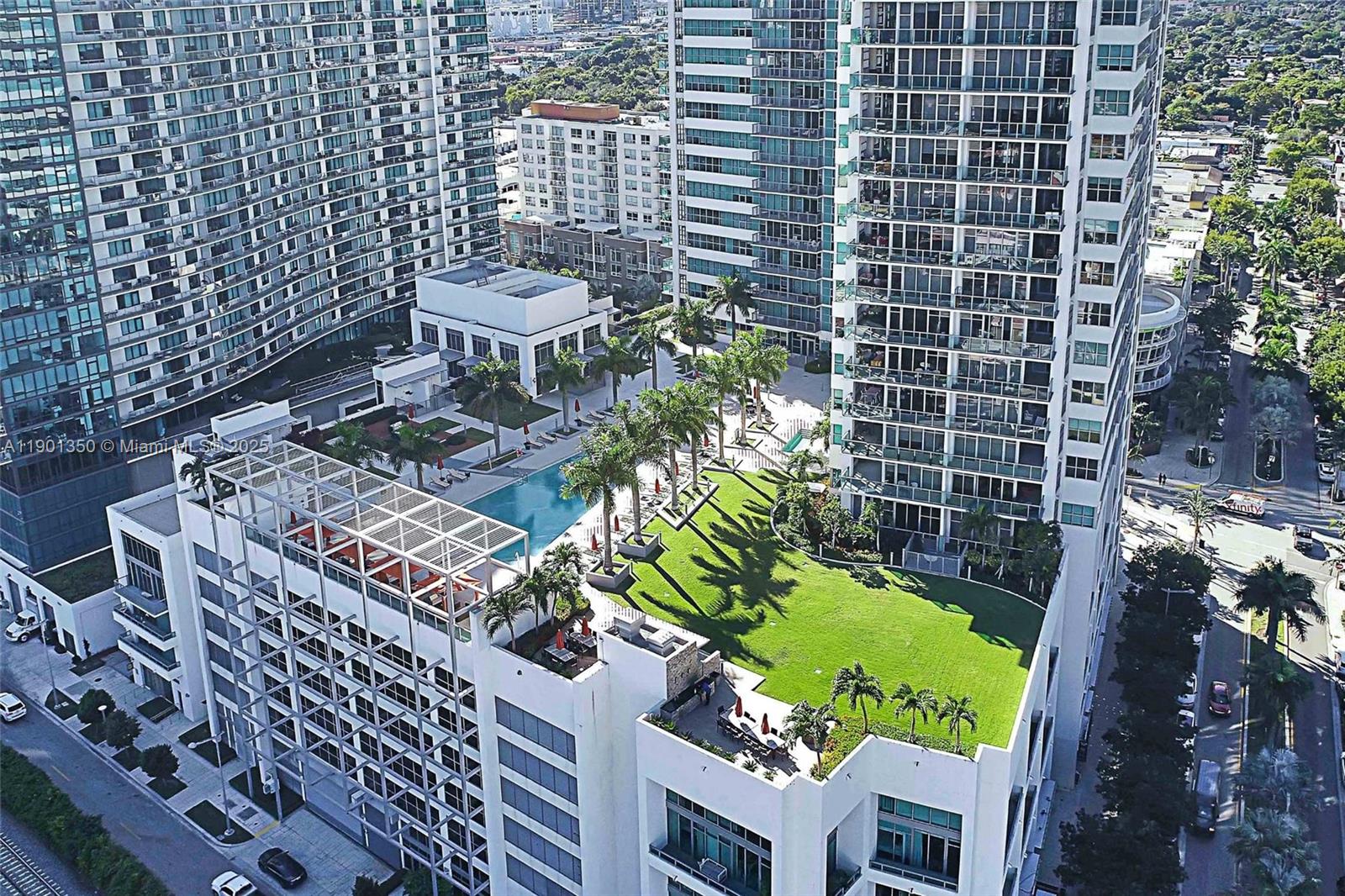 FOUR MIDTOWN MIAMI CONDO - Residential