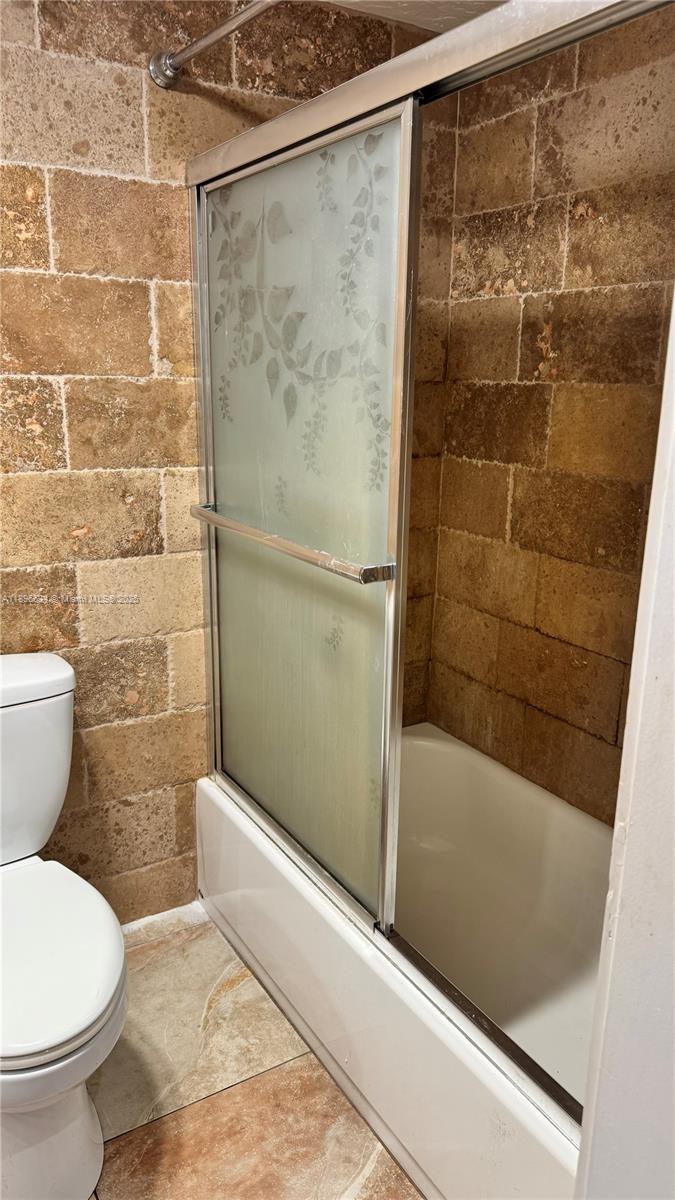 CASTLE APARTMENTS 16 COND - Residential Lease