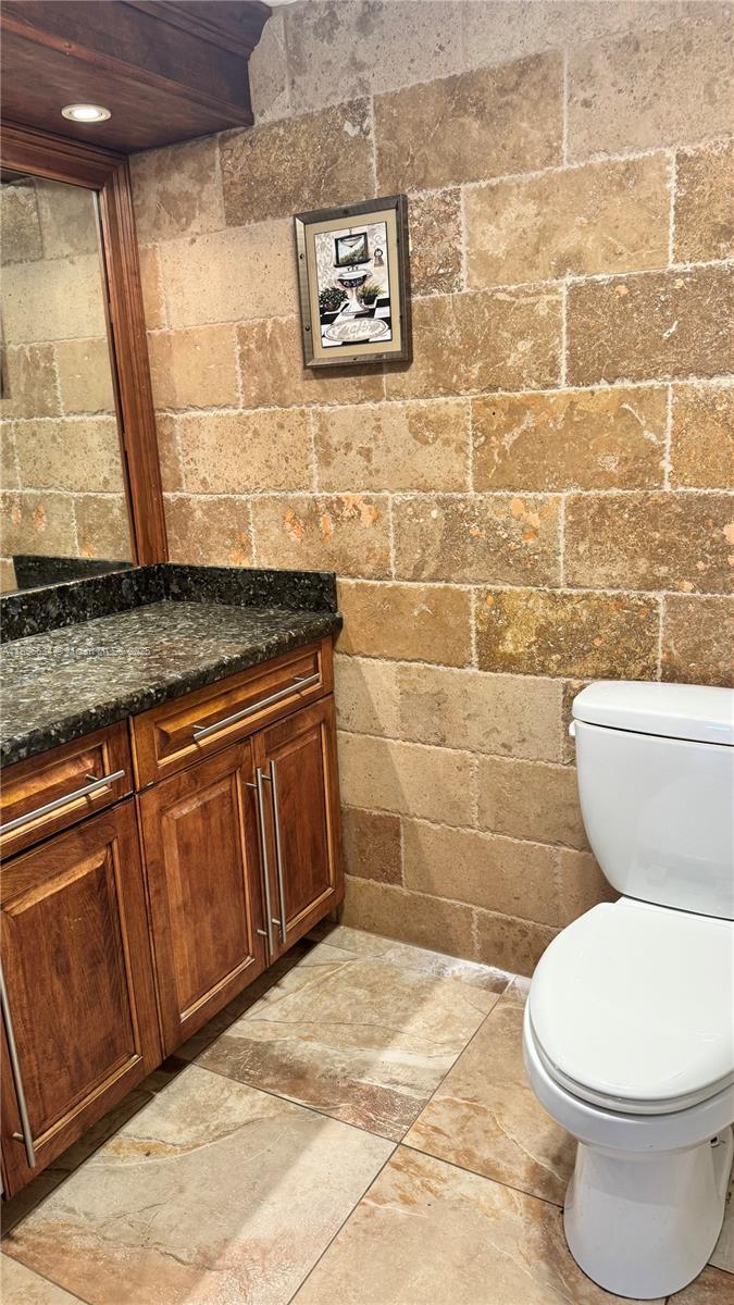 CASTLE APARTMENTS 16 COND - Residential Lease