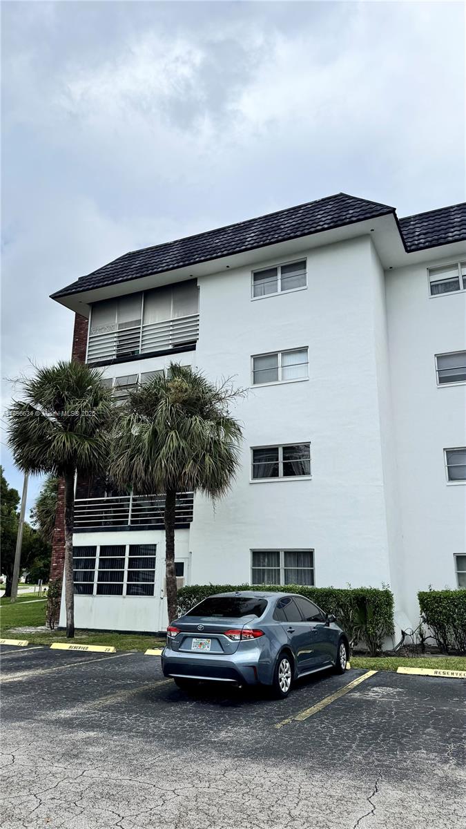 CASTLE APARTMENTS 16 COND - Residential Lease