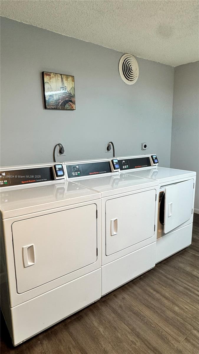 CASTLE APARTMENTS 16 COND - Residential Lease