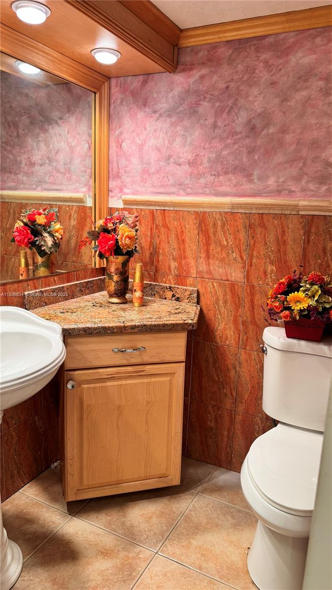 CASTLE APARTMENTS 16 COND - Residential Lease