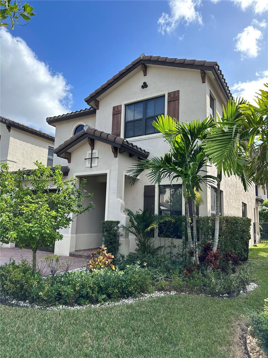 3278 W 97th Ter
