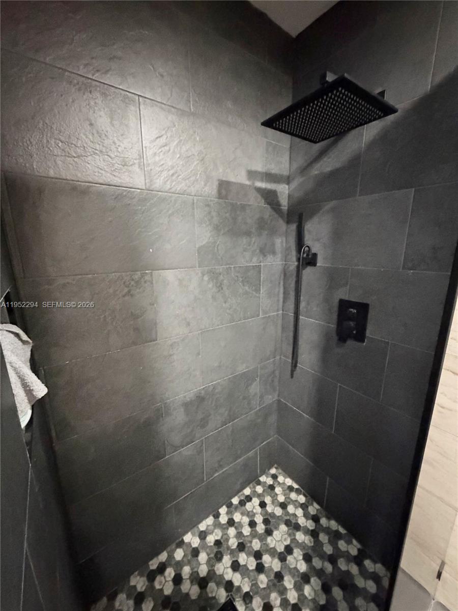 PEMBROKE LAKES SOUTH - Residential