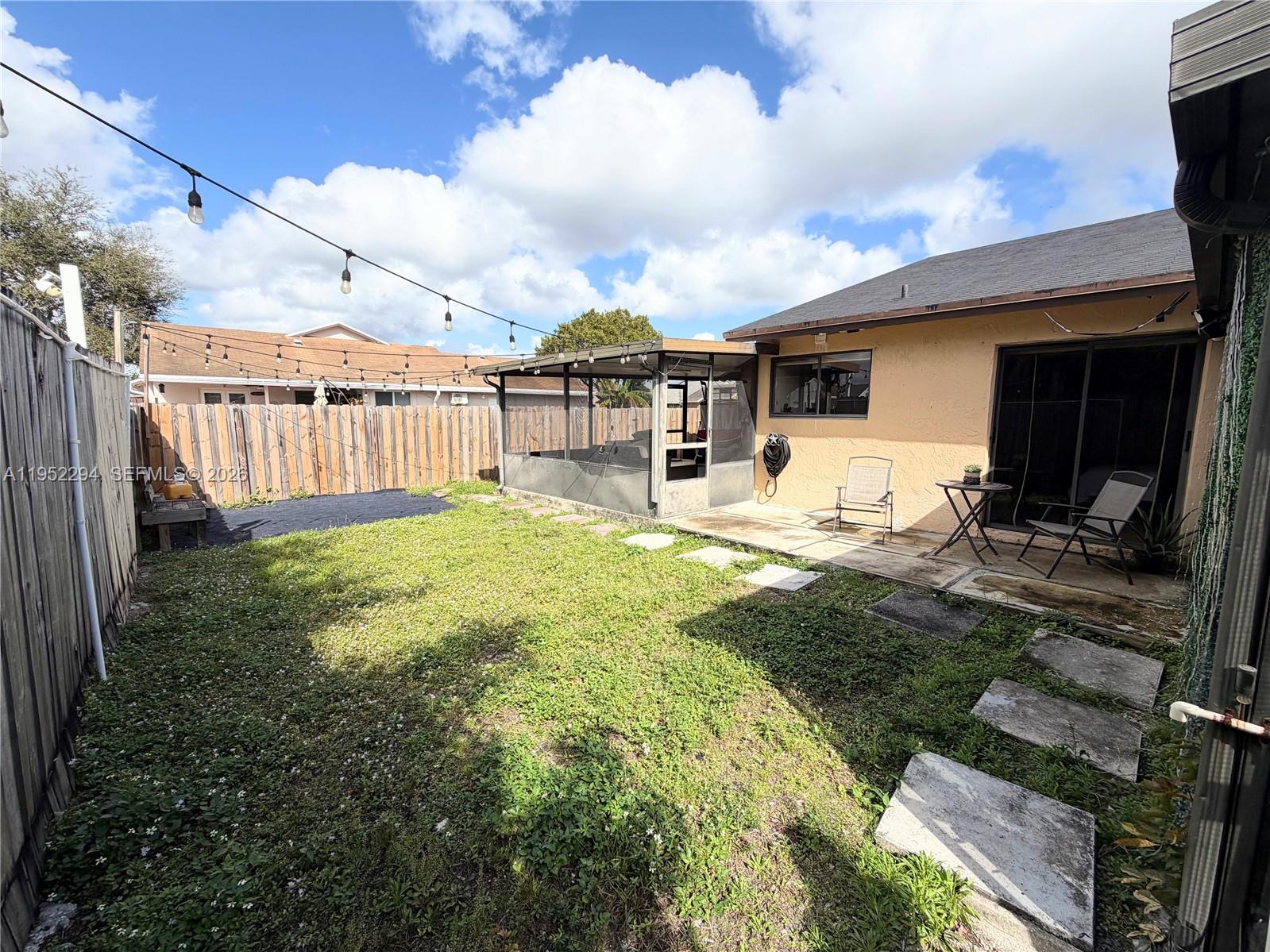 PEMBROKE LAKES SOUTH - Residential