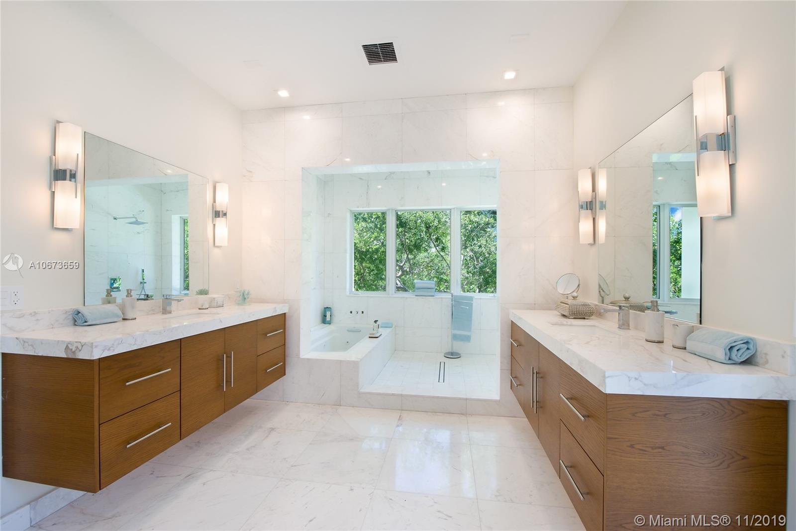 GRANADA PARK AMD - Residential