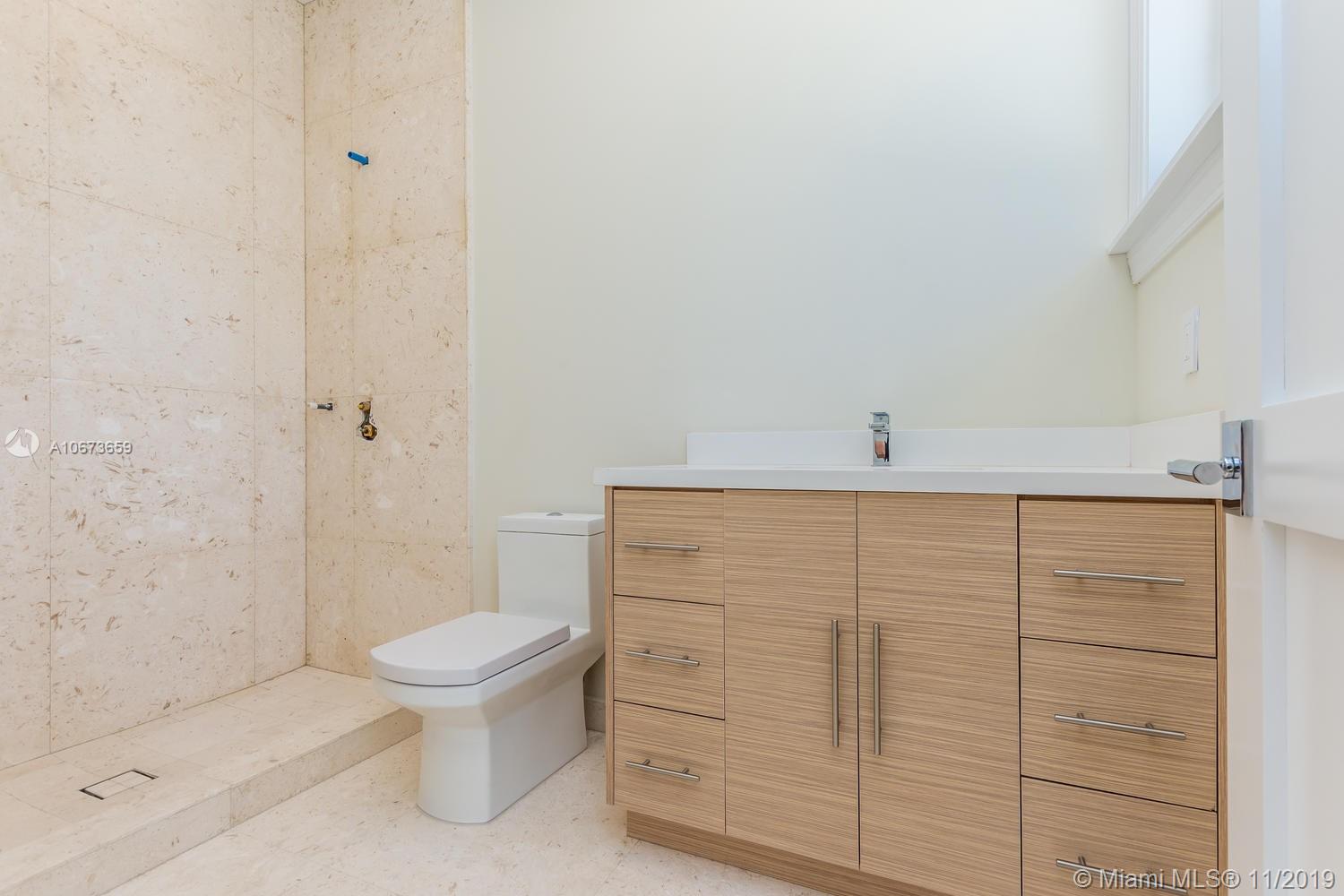 GRANADA PARK AMD - Residential