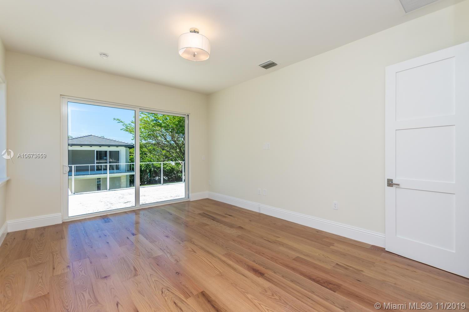 GRANADA PARK AMD - Residential