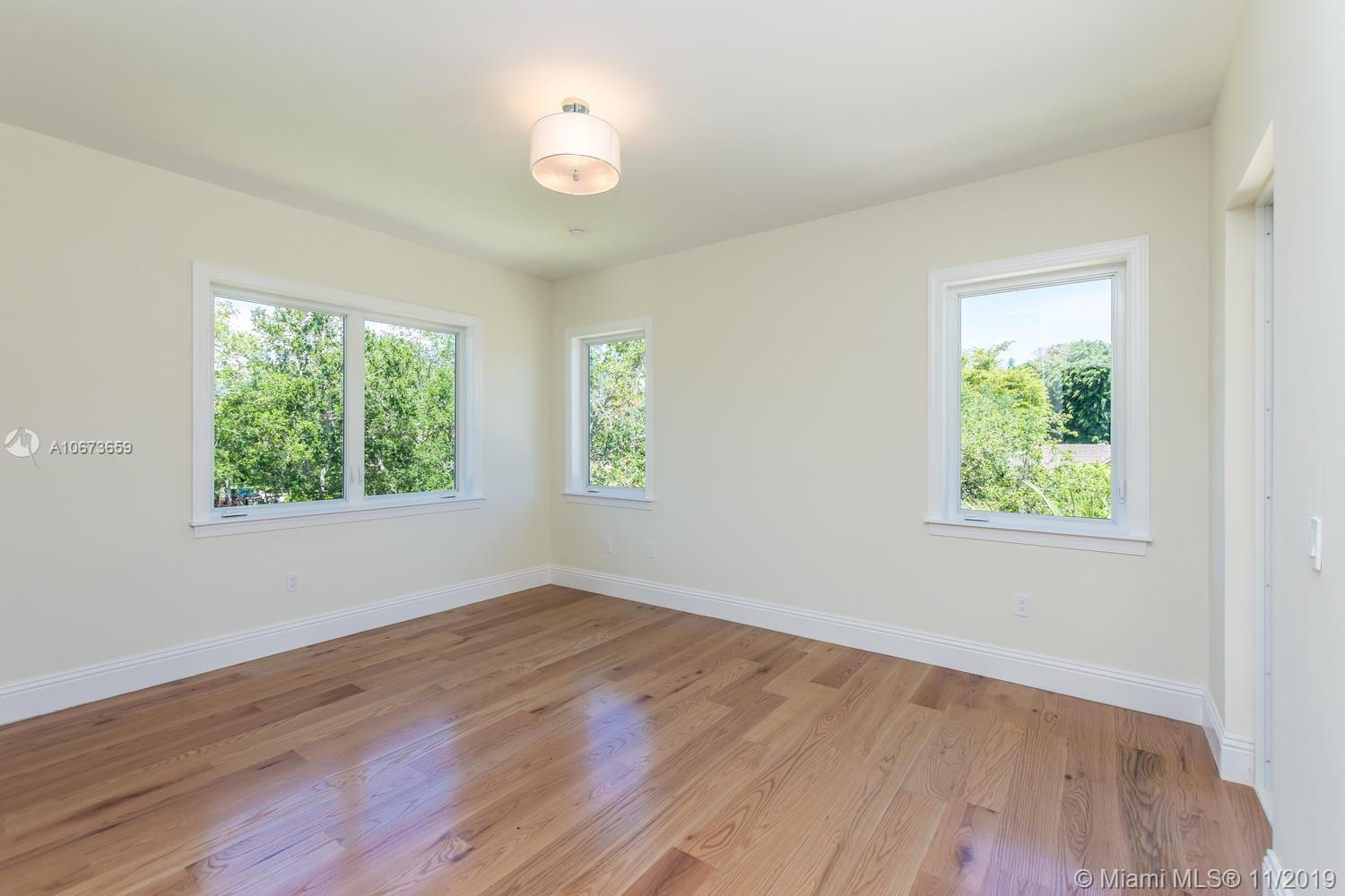 GRANADA PARK AMD - Residential