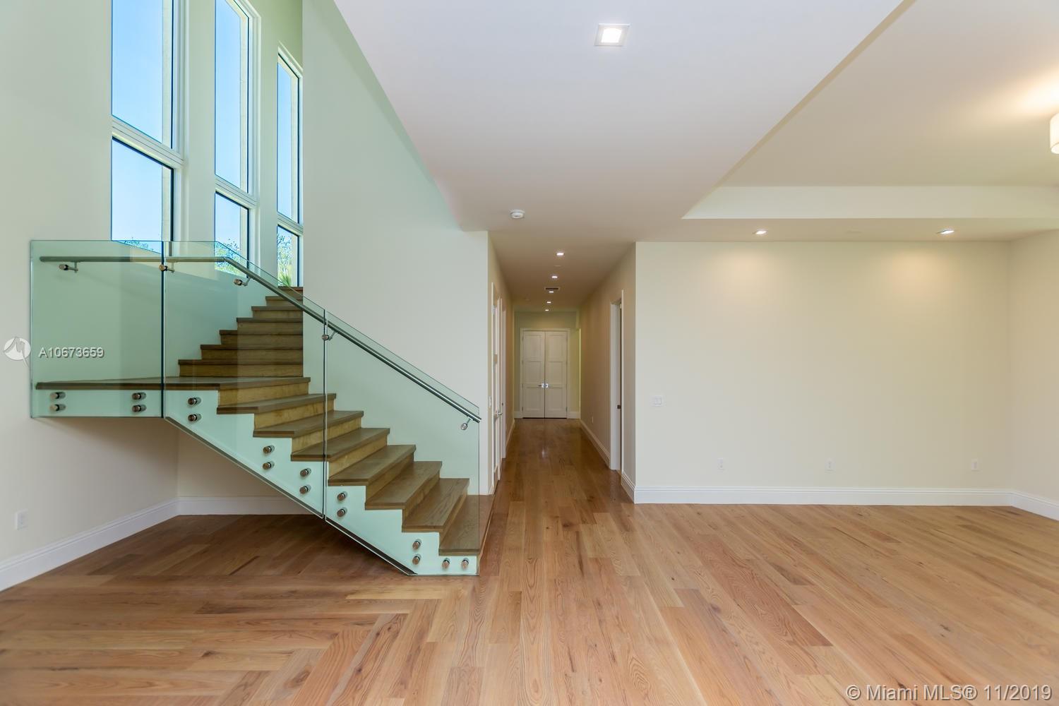 GRANADA PARK AMD - Residential