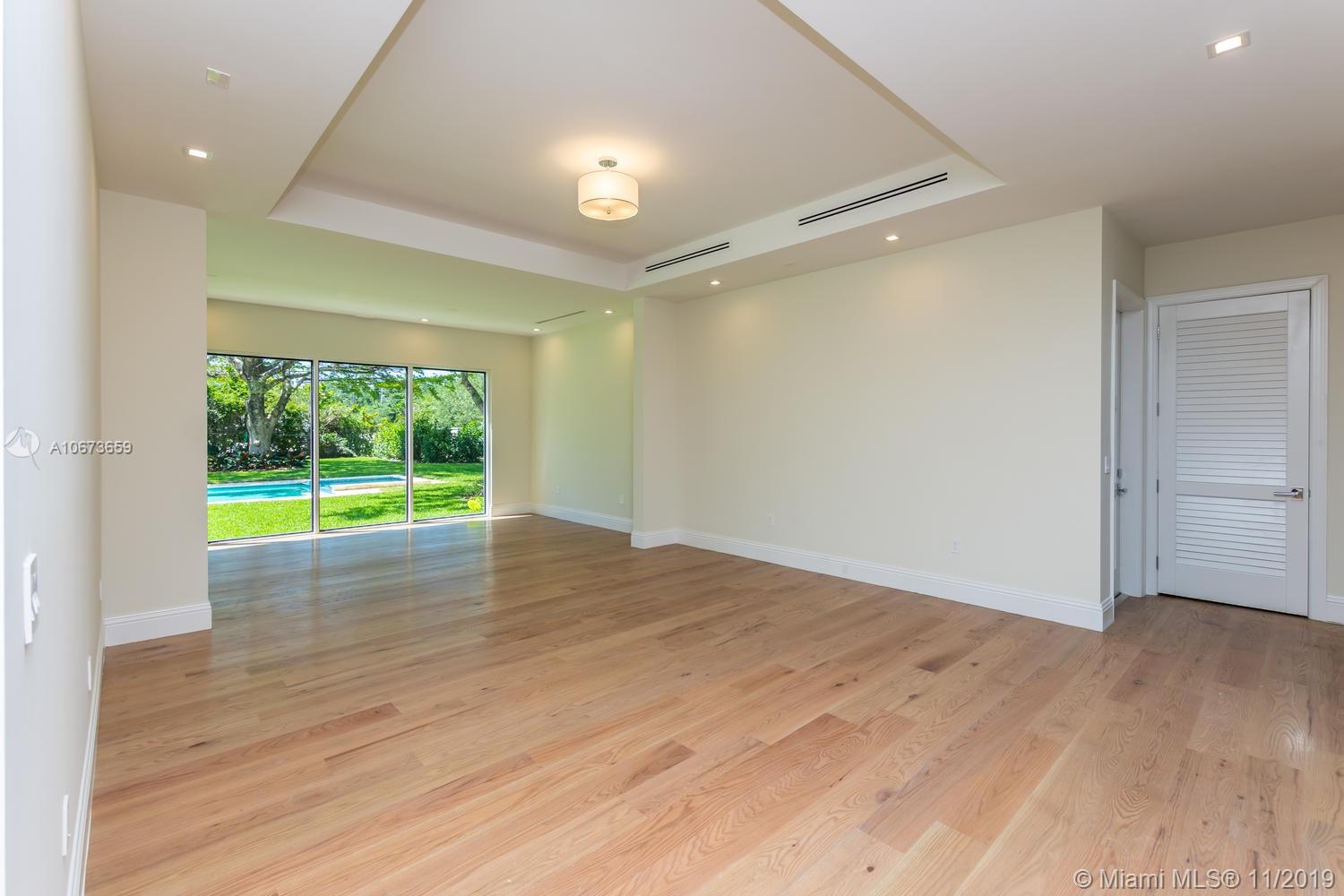 GRANADA PARK AMD - Residential