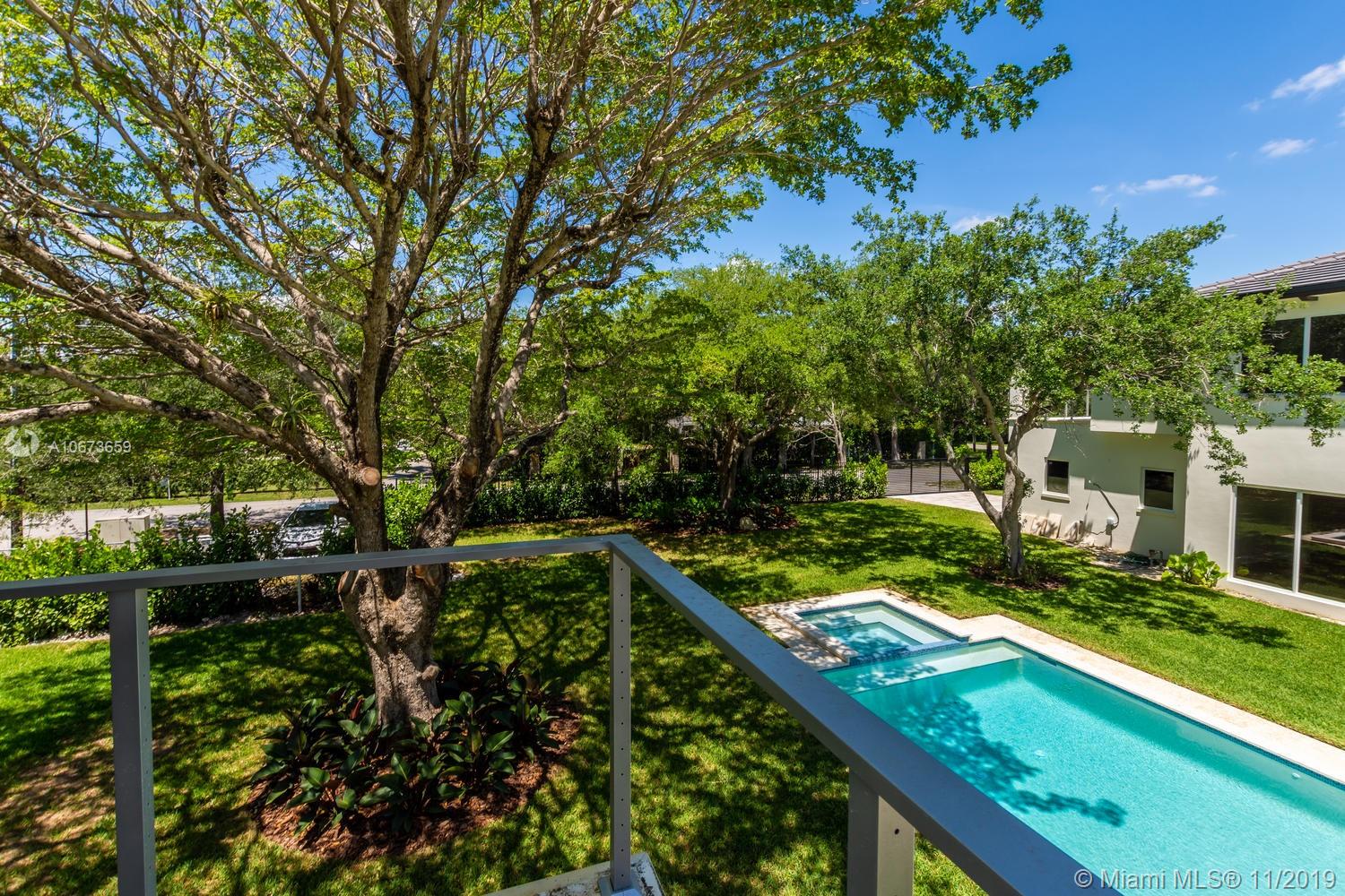 GRANADA PARK AMD - Residential