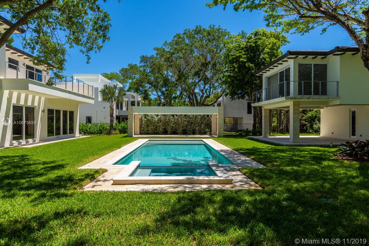 GRANADA PARK AMD - Residential