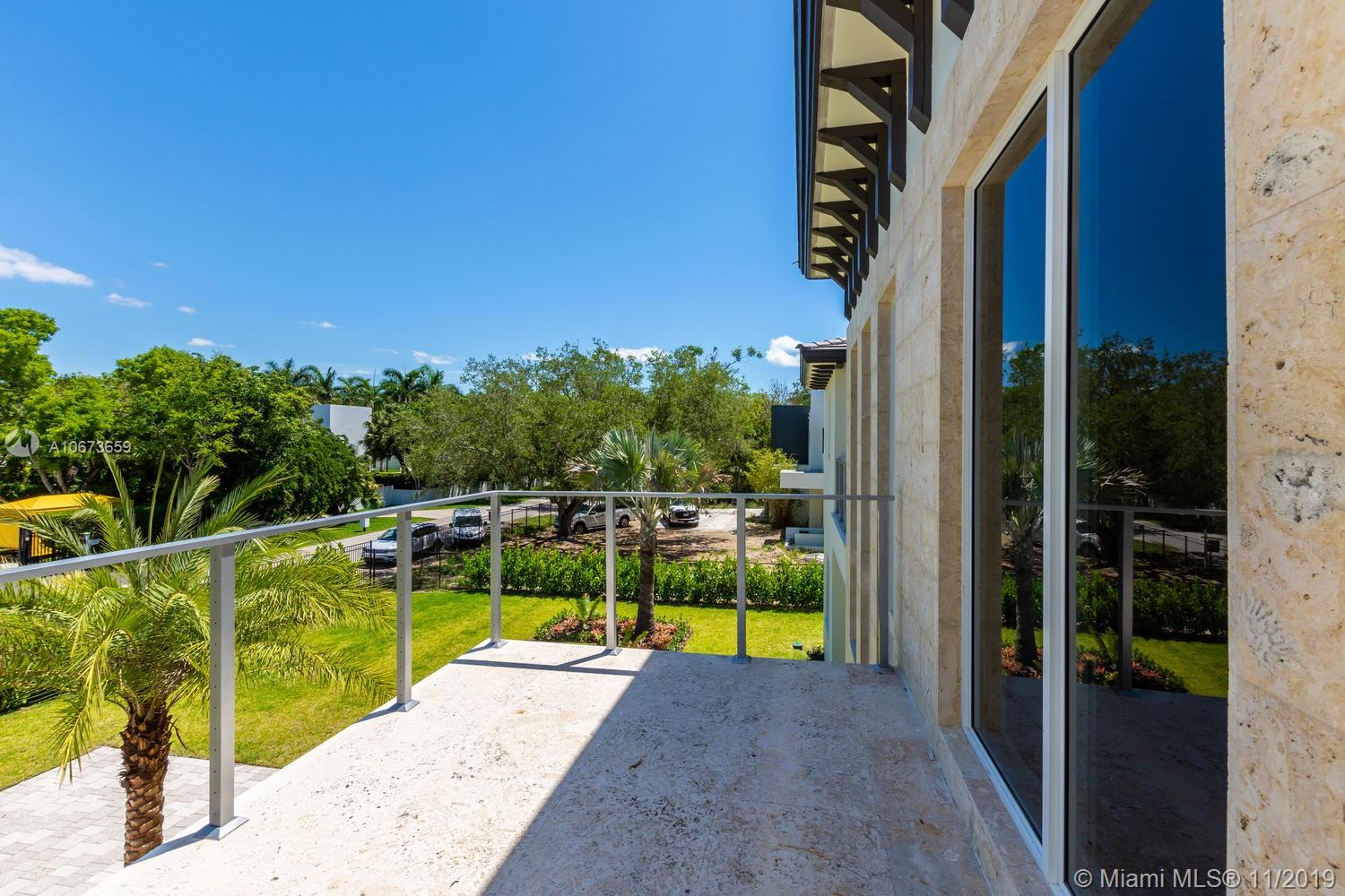 GRANADA PARK AMD - Residential