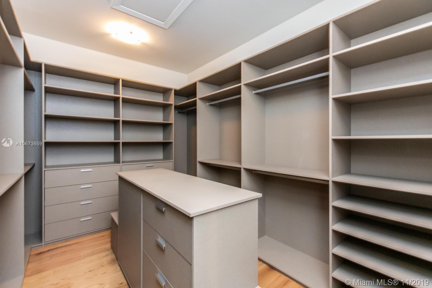 GRANADA PARK AMD - Residential