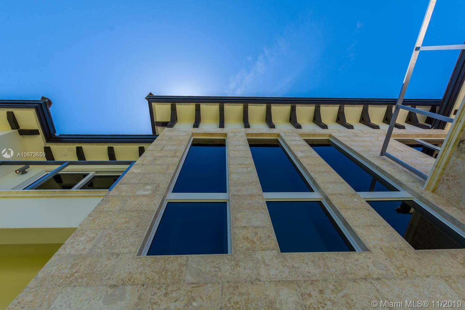 GRANADA PARK AMD - Residential