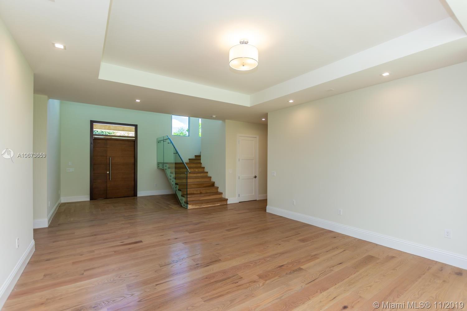 GRANADA PARK AMD - Residential