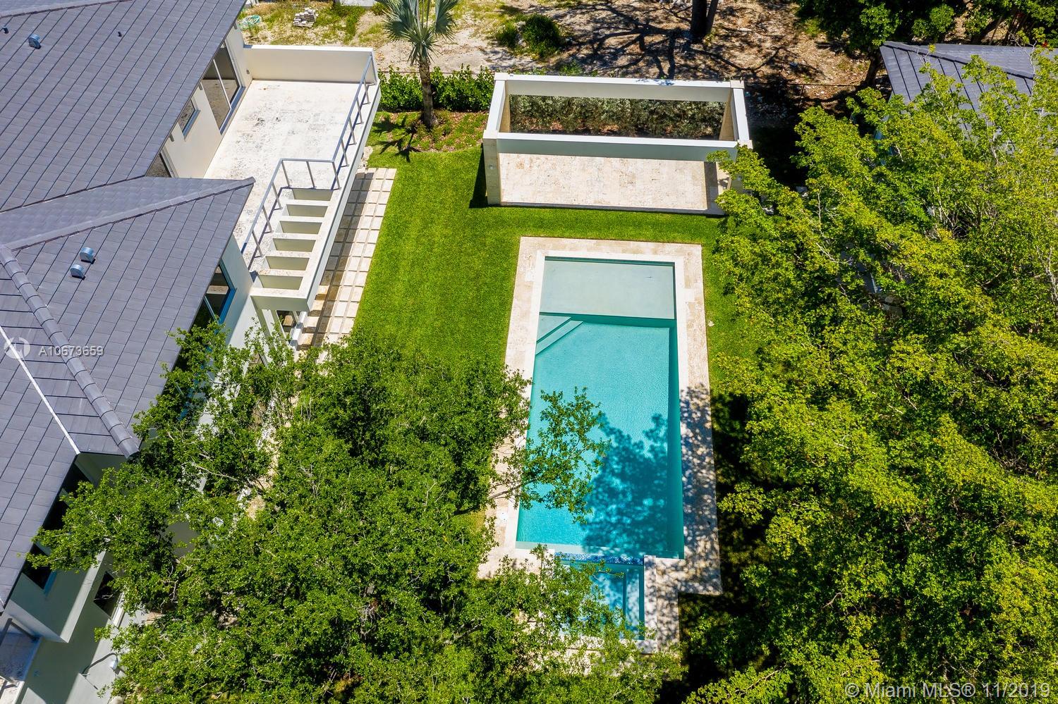 GRANADA PARK AMD - Residential