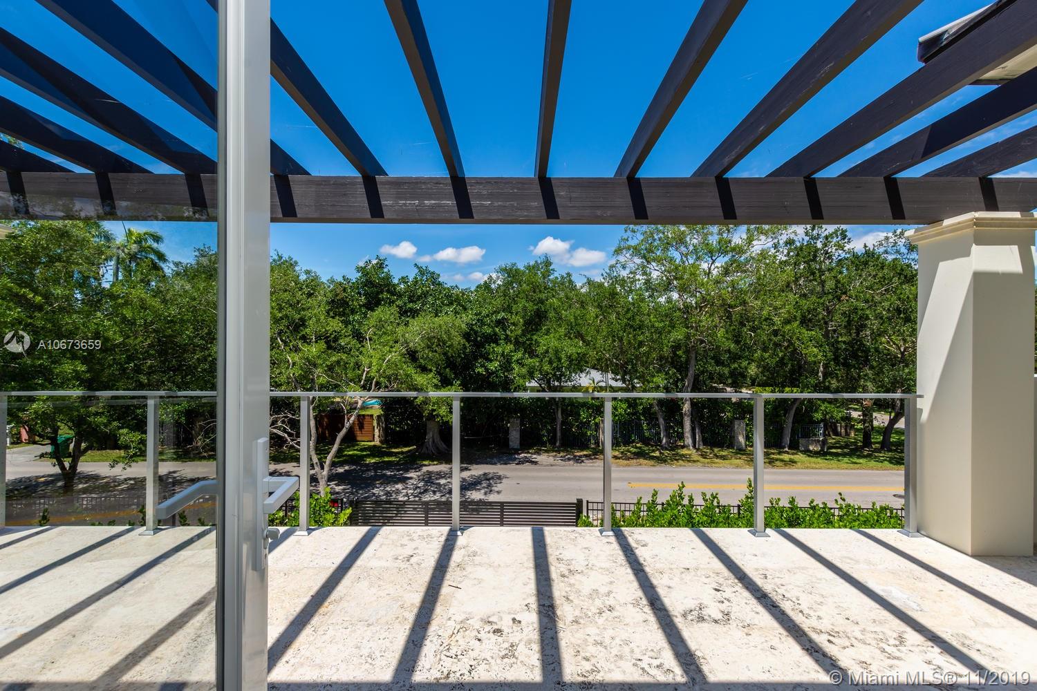 GRANADA PARK AMD - Residential