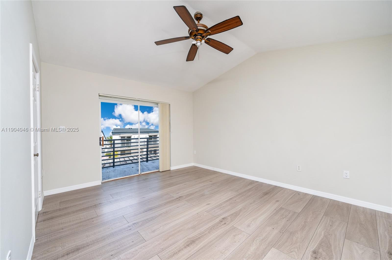 SAN SIMEON HOMES - Residential