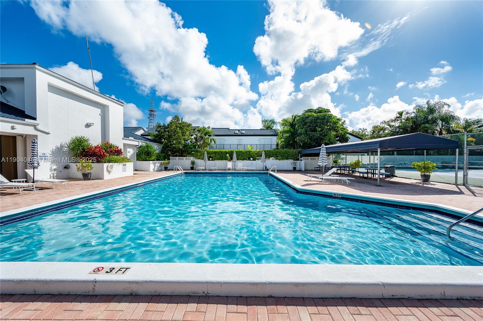 SAN SIMEON HOMES - Residential